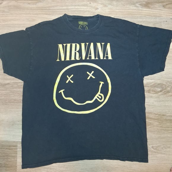 NIRVANA Black Tee with Gold Graphic - Picture 1 of 1
